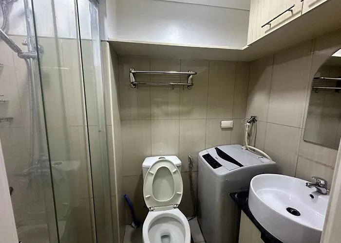 Xenial Pasay For Rent - Entire House Front Of Mall Of